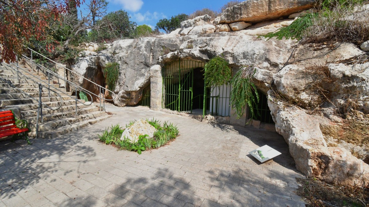 Għar Dalam Cave and Museum